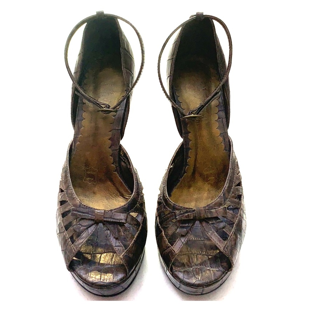 Women’s shoes
